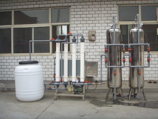 Système complètement automatique de filtration 1000lph ultra, usine de traitement de l'eau de la rivière UF
