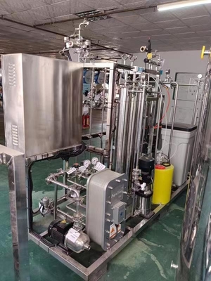 Circuit de refroidissement épuré pharmaceutique avec la désinfection de par la chaleur et le dispositif de circulation