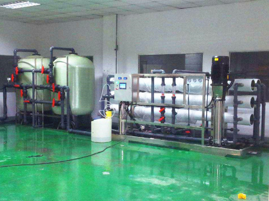 RO Unité de système d'eau électronique solaire Unité de dessalement de l'eau pour bateaux