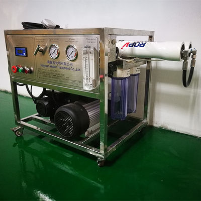 Usine de dessalement d'eau de mer de watermaker d'osmose d'inversion de dessalement d'eau de mer mini