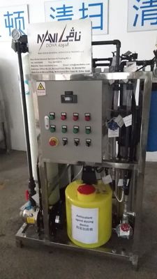 250LPH a conteneurisé l'installation de traitement de l'eau, équipement de dessalement d'eau de mer