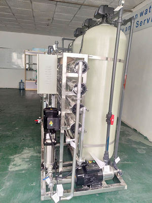 Systèmes compacts commerciaux de purification d'eau renverser l'osmose