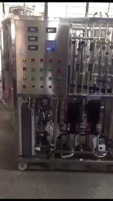 Usine 50Hz 1TPH de RO d'osmose d'inversion de dialyse écologique avec la technologie UV