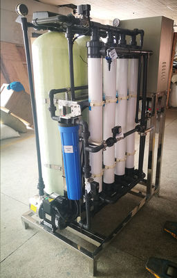 système d'osmose d'inversion ultra pur de membrane d'ultra-filtration 0.75KW 2TPH