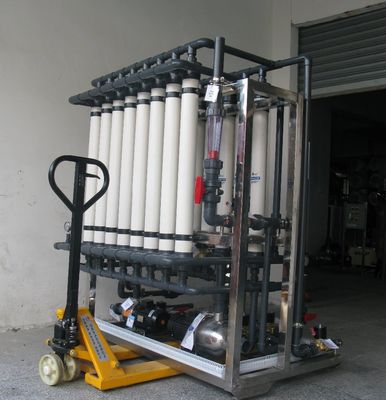 usine 50Hz de RO de traitement de l'eau d'ultra-filtration de 5000 lph avec le filtre de Multimedium