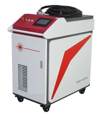 1500W 2000W a manipulé la machine de soudage par points laser pour le métal